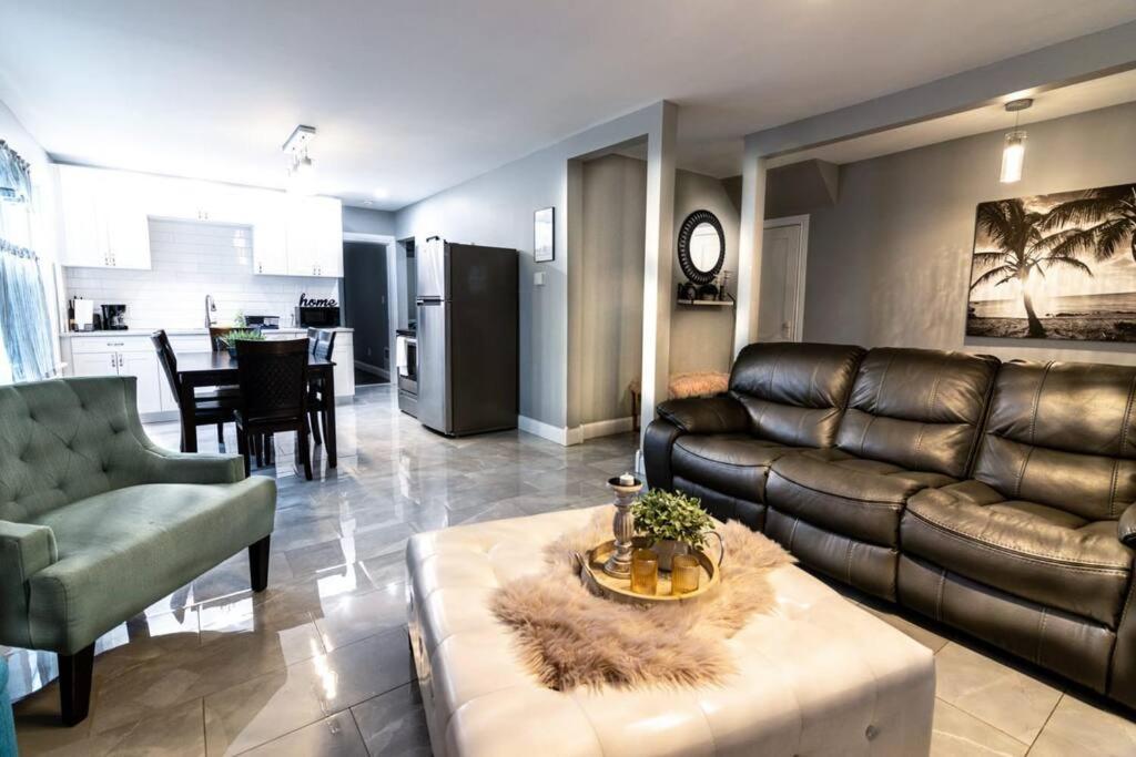 Comfortable 3Br, 1 Bath Close To The Falls ナイアガラフォールズ エクステリア 写真